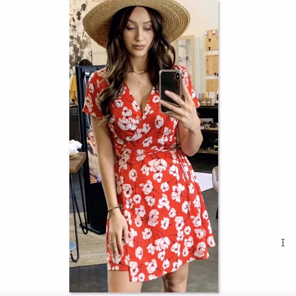 Sweet Attitude Red Floral Wrap Dress XS